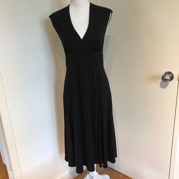Theory fake wrap dress in black 100% wool - Picture 1 of 7